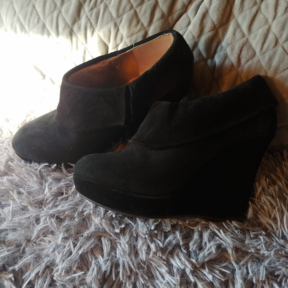 Bcbg wedges..